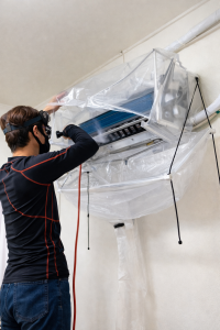【99 冰極速遞】冷氣開咗好耐都唔涼？出風口陣酸味愈嚟愈勁？99 Aircon Expert 專業翻新：高壓去污、深層除霉，還原 100% 冰極製冷，幫你舊機變新機！